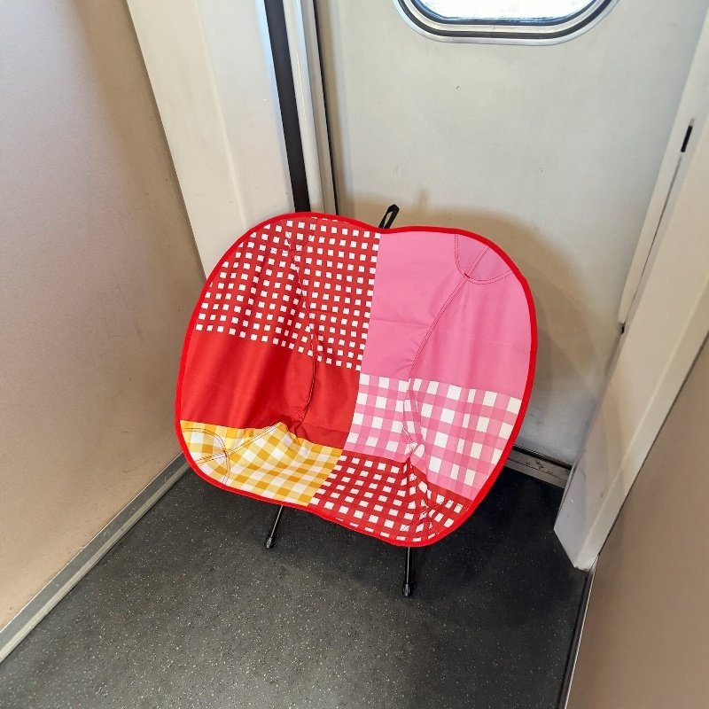 哈喽kt户外折叠椅子便携野餐露营高铁无座可折叠沙滩椅旅行月亮椅,淘宝优惠券,粉丝福利购,淘宝优惠卷