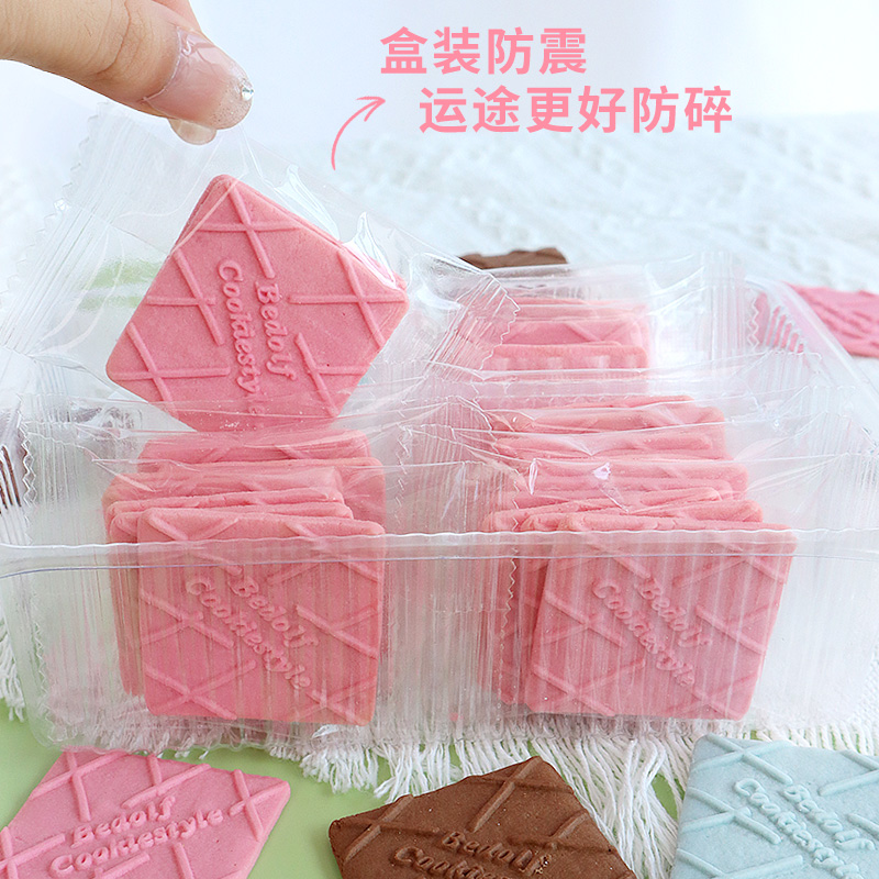 New cake decoration square crackers individually packed