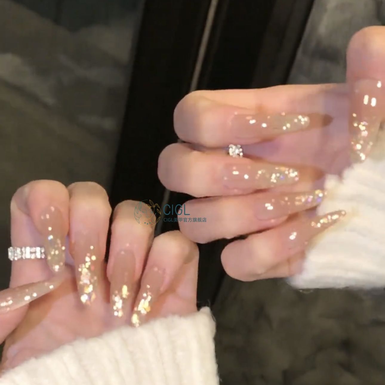 纯手工美甲穿戴甲高级感显白气质简约七彩亮片长款椭圆新宽春夏,淘宝优惠券,粉丝福利购,淘宝优惠卷