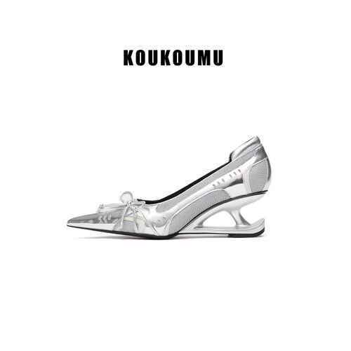KOUKOUMU 蝴蝶结 运动 复古赛车鞋 悬浮跟尖头高跟鞋 - 图3