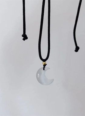 月亮编织绳项链贩卖月光~女夏2023年新款配饰长款情侣吊坠锁骨链