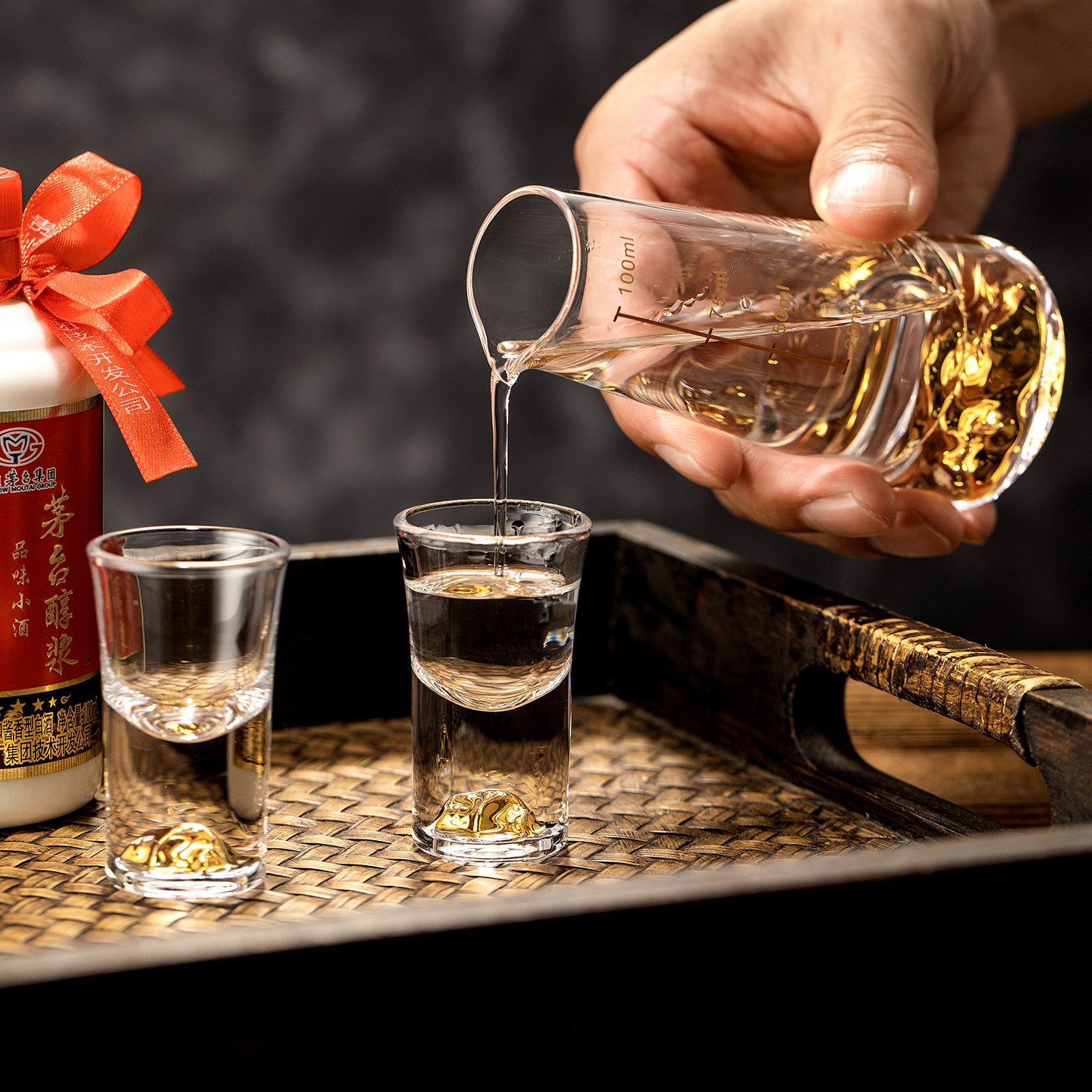 水晶玻璃高档金山玻璃分酒器白酒杯套装家用金箔白酒醒酒器分酒壶,淘宝优惠券,粉丝福利购,淘宝优惠卷