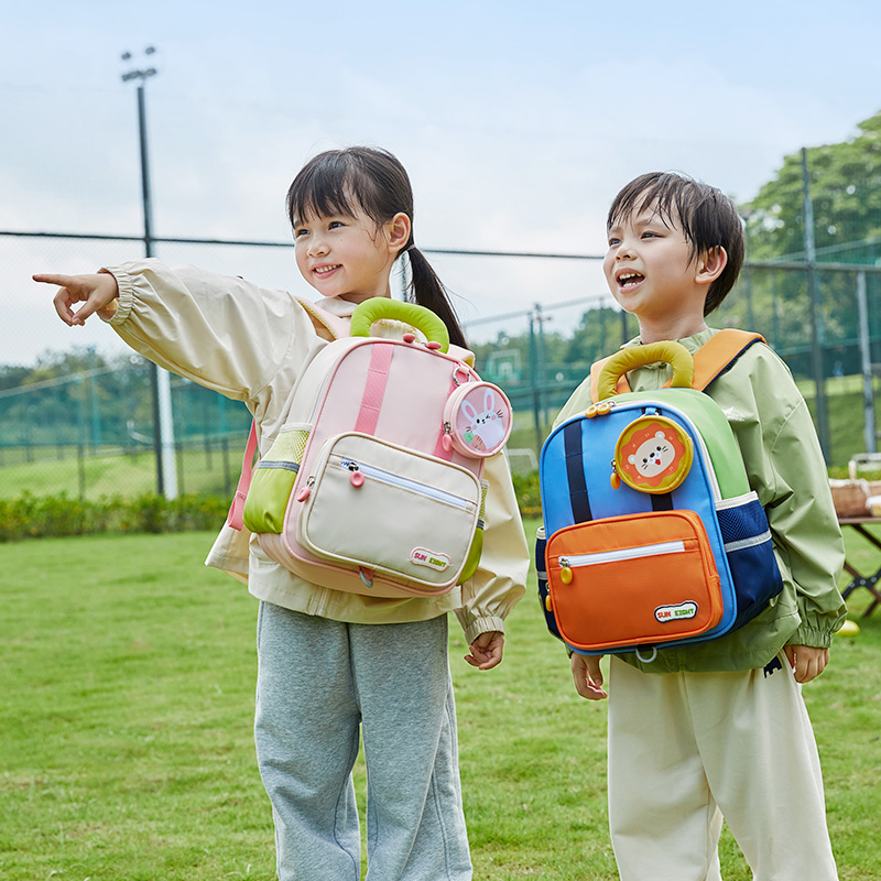 阳光8点/SUN EIGHT幼儿园书包男孩一年级背包宝宝大班双肩包女孩 - 图1