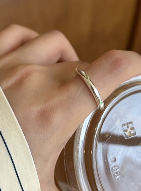 美汝仙 纯银光面圆环戒指女简约风气质时尚素圈戒闭口设计指环轻