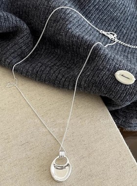 银色长款马鞍包吊坠项链