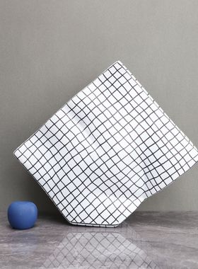 北欧树脂客厅海草花器摆件