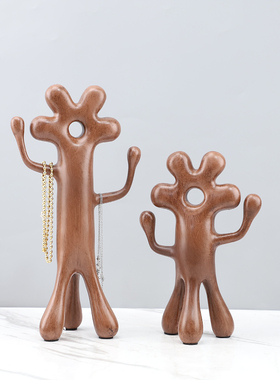 抽象树脂仿木纹木人花艺术摆件