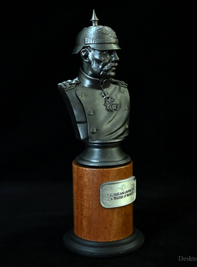 龙飞兔舞 全高195MM 家居桌面摆件 普鲁士军官半身像 LTCP-476B/