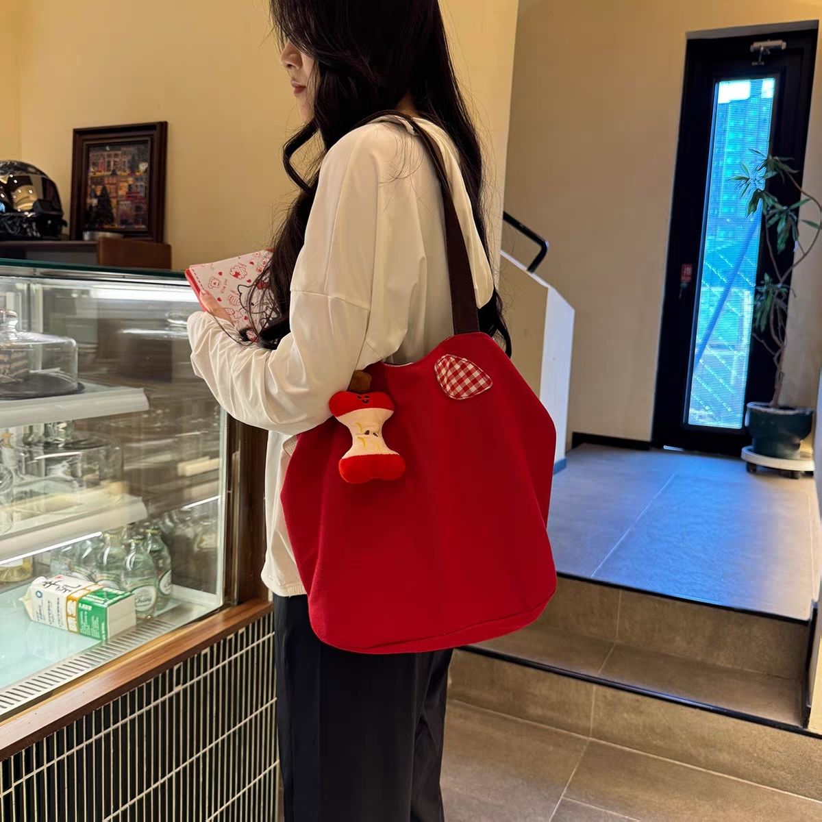 新款2025大容量红色单肩手提格子帆布包百搭通勤休闲托特包女 - 图1