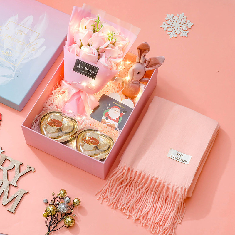 七夕情人节礼物送女友男生朋友生日礼物浪漫礼盒走心实用花束礼品