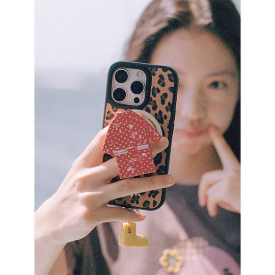 Tagi.<Dress Up Game>Magnetic phone case