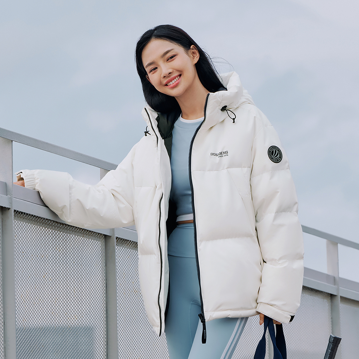 波司登2025新款冬季情侣羽绒服男女时尚运动百搭保暖面包服短款 波司登2025新款冬季情侣羽绒服男女时尚运动百搭保暖面包服短款