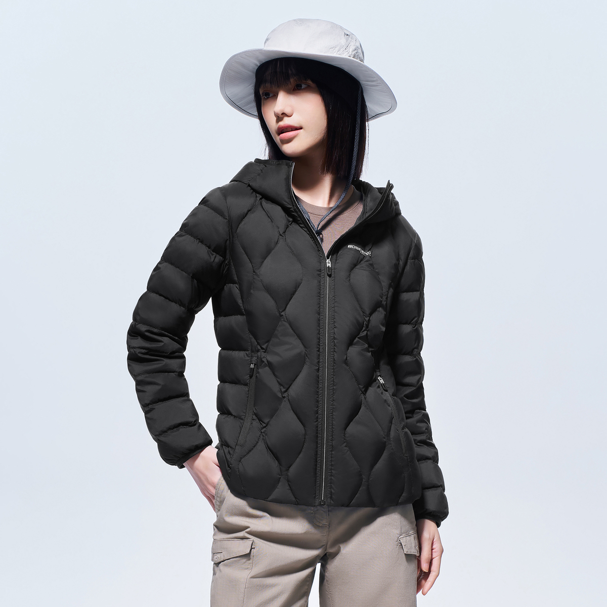  波司登户外羽绒衣