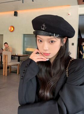 逛街贝雷帽女显脸小日系秋冬季