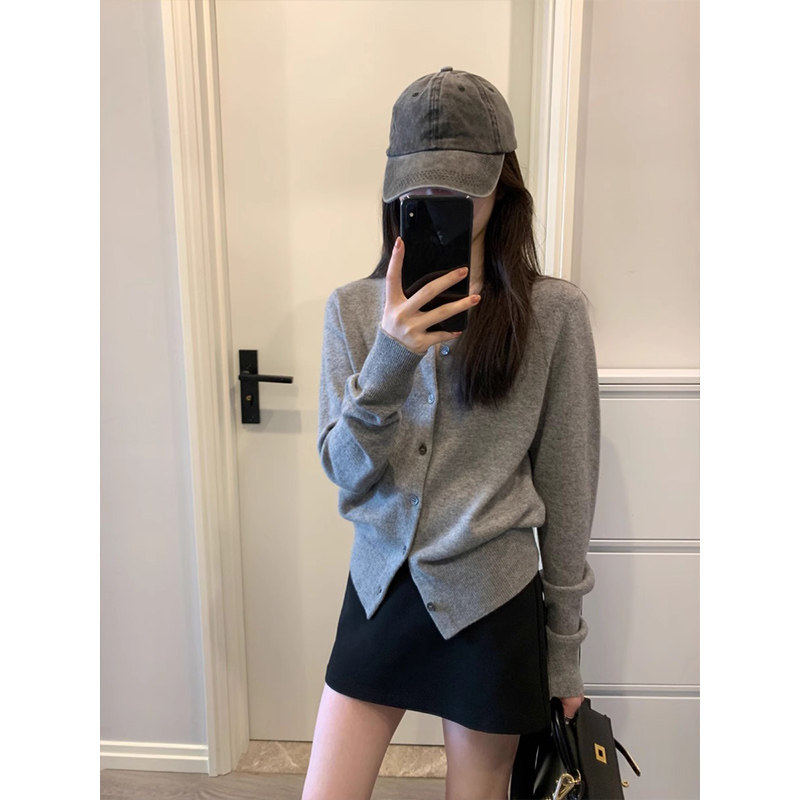 安可拉红长袖针织开 衫女早春季设计感韩系小众宽松毛衣内搭打底,淘宝优惠券,粉丝福利购,淘宝优惠卷