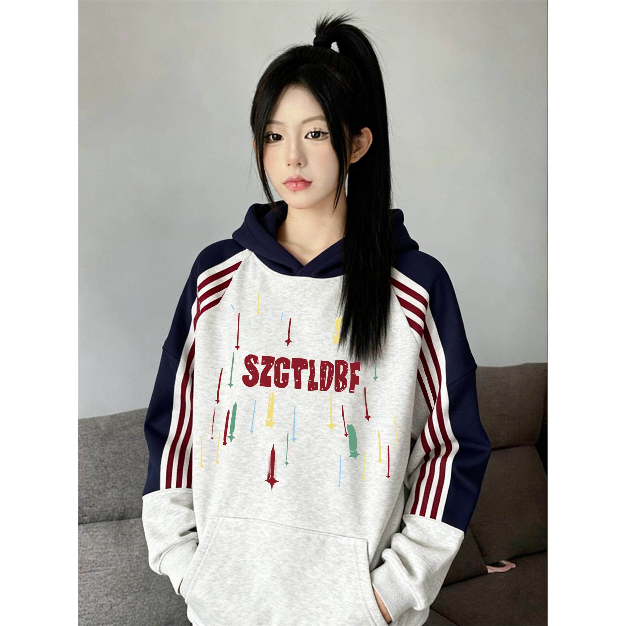 巨好看美式撞色连帽卫衣女2025新款冬加绒加厚宽松慵懒风学生外套,淘宝优惠券,粉丝福利购,淘宝优惠卷