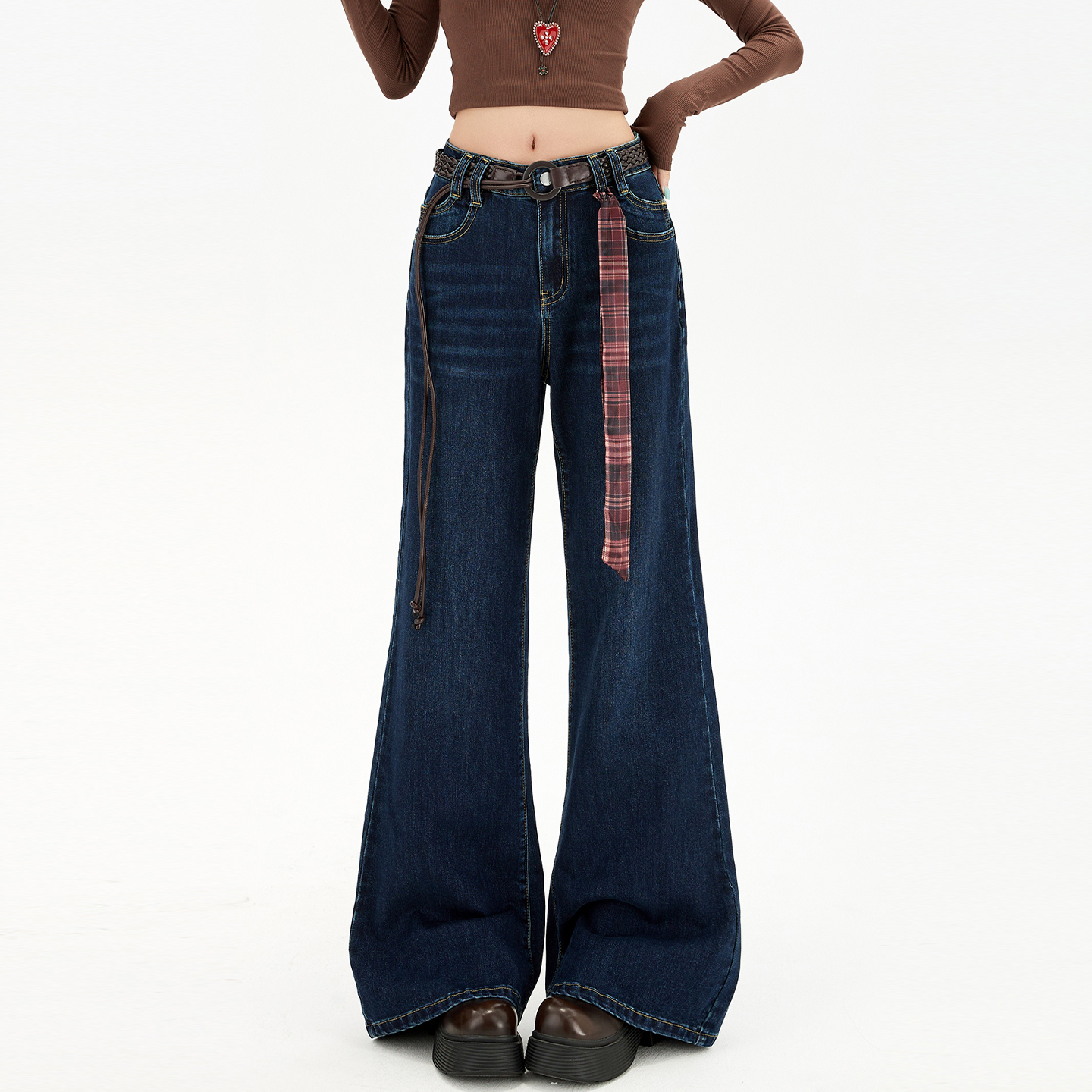 特大码胖mm学生宽松显瘦阔腿牛仔裤女秋季新款高腰休闲百搭长裤子 - 图3