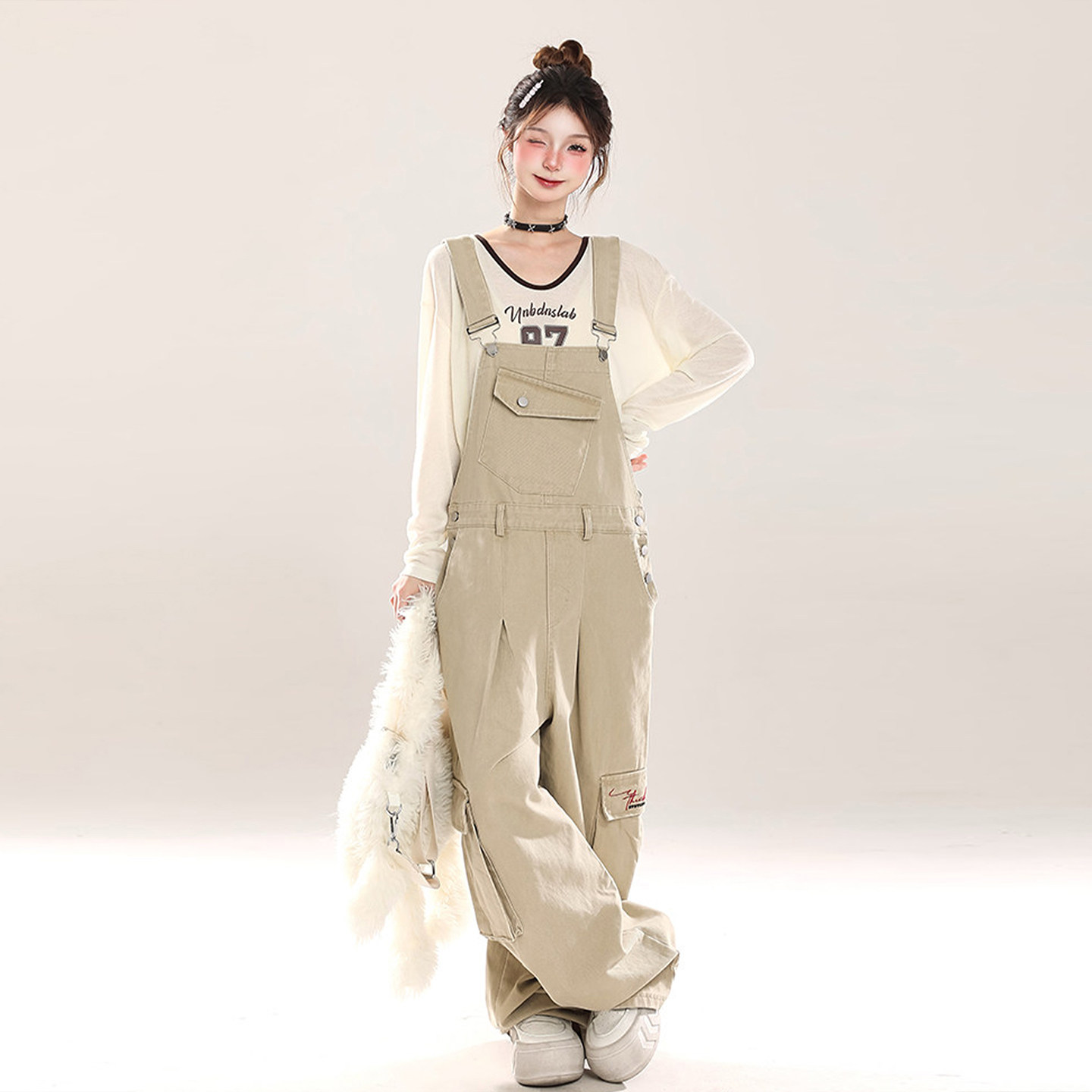 大码女装韩系穿搭牛仔背带裤女胖mm卡其色裤子复古街头工装连体裤,淘宝优惠券,粉丝福利购,淘宝优惠卷