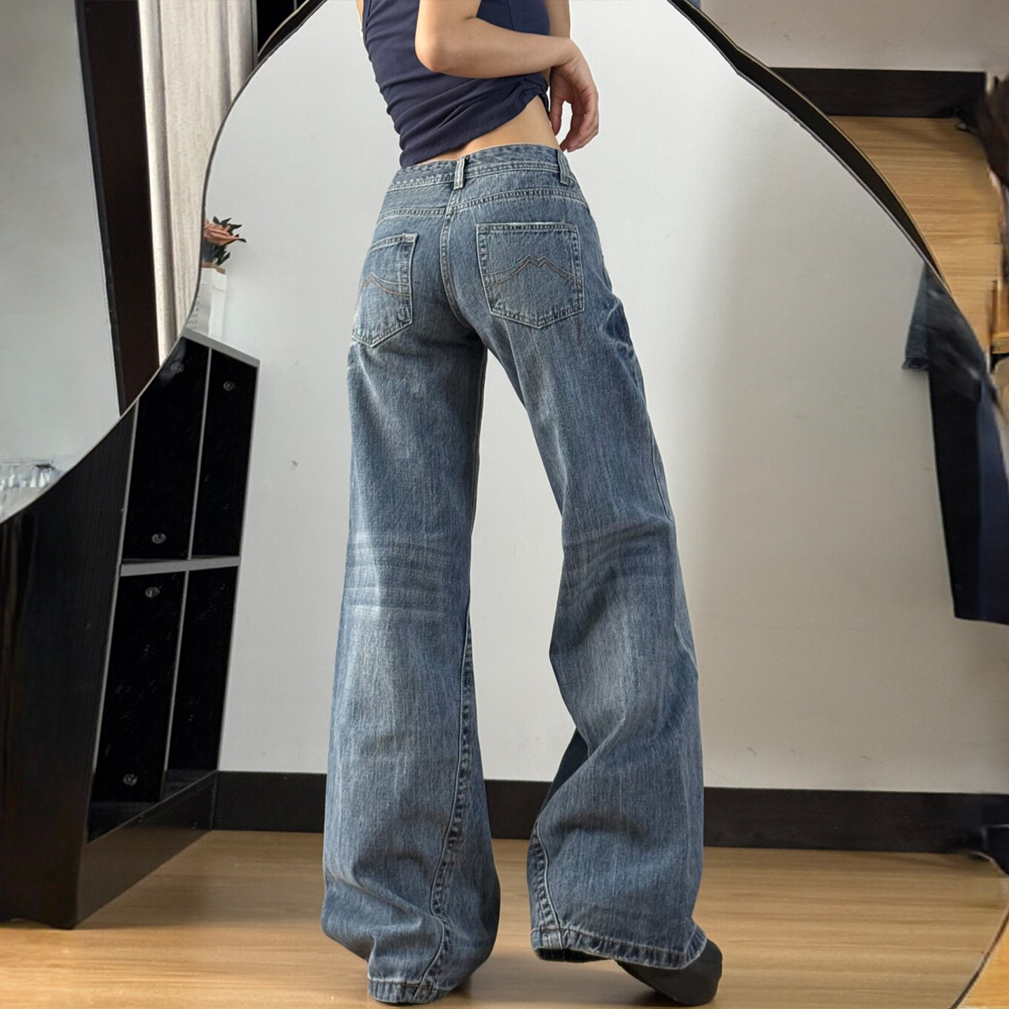300斤特大码高腰宽松显瘦直筒牛仔裤女胖mm复古蓝高街辣妹风裤子 - 图1