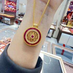 六福珠宝代购 红宝石八宝罗盘足金999黄金点钻项链 新款专柜正品
