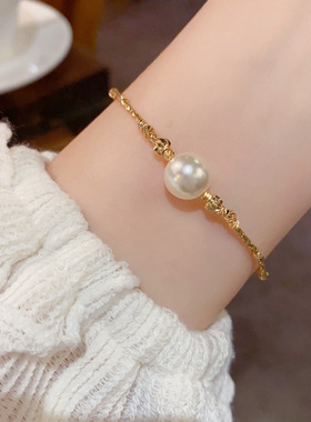 小众时尚气质简约金属珍珠手链女个性轻奢独特百搭设计感手饰