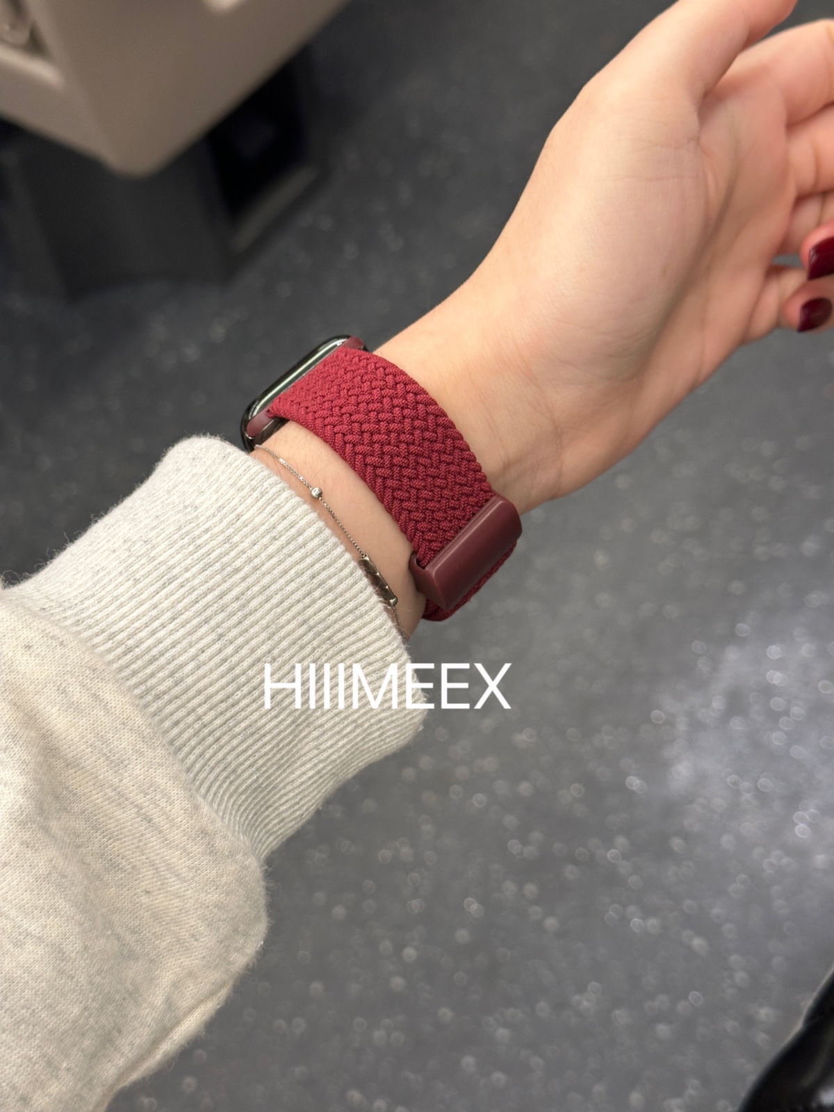 HIIIMEEX适用苹果手表  新年红塑胶吸扣编织iwatch表带显白酒红色表带applewatch9可调节编织表带