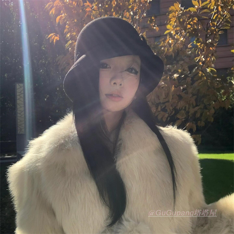 留洋千金感黑色毛呢礼帽法式赫本风复古优雅气质渔夫帽小香风盆帽