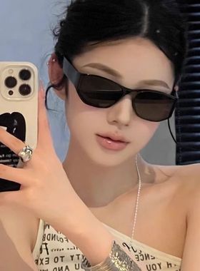 高级感欧美复古猫眼墨镜女Y2K网红个性曲面小框防紫外线太阳眼镜