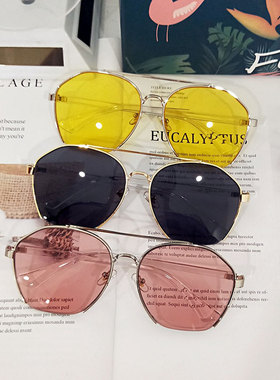 网红墨镜a女2021新款韩国个性街拍大脸圆脸显瘦半边眼镜男透明黄