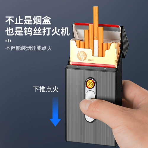 20 упаковок тонких сигаретных коробок рука