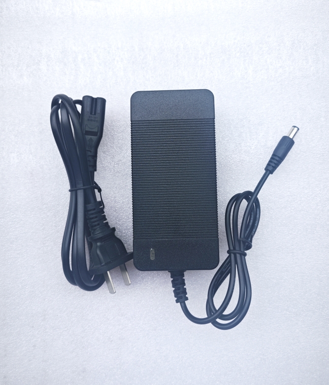 25.2V充电器21.6V锂电池充电器滑板车儿童电车越野电动自行车 - 图0