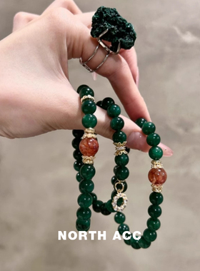 NORTHACC新中式复古墨绿色干青手链女天然红花胶水晶串珠轻奢