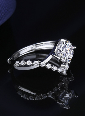 为爱加冕四爪一克拉日韩热销抖音直播情侣仿莫桑钻求婚戒指女指环