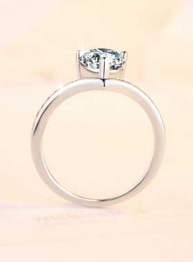 莫桑石女款戒指s925纯银欧美时尚水滴梨形二克拉皇冠指环跨境