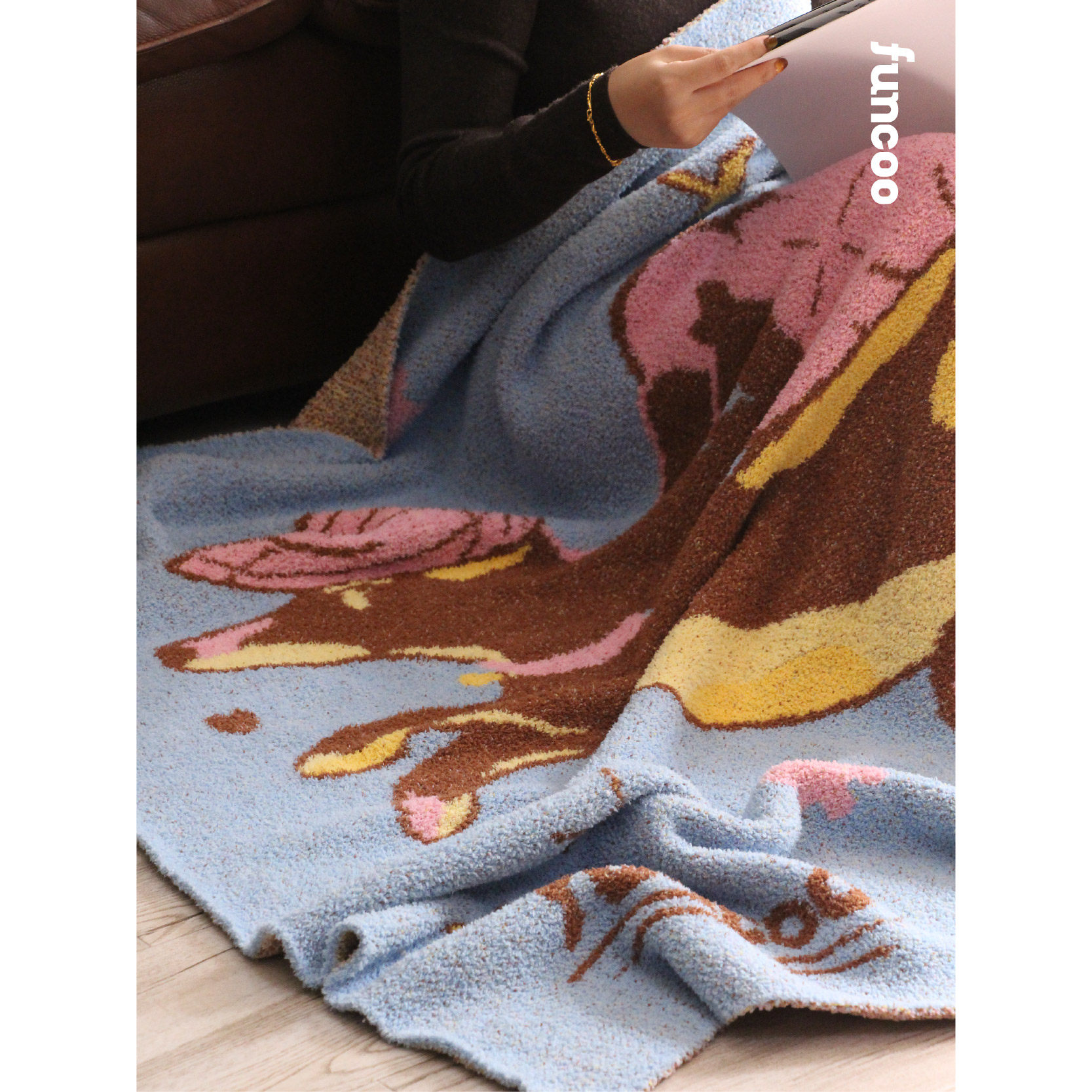 FUNCOO原创设计保暖半边绒冬季软糯卡通手绘小狗午睡沙发办公盖毯,淘宝优惠券,粉丝福利购,淘宝优惠卷