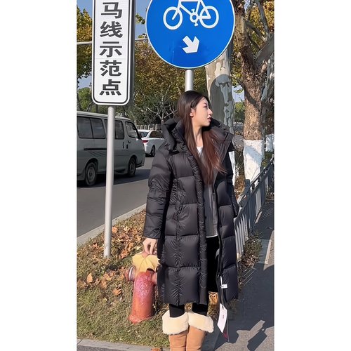 超推荐超百搭｜2025冬季新款连帽羽绒服女宽松保暖加厚云朵外套 - 图0