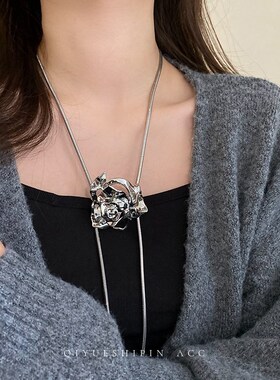 立体两戴花朵腰链配裙子高级感长款毛衣项链配饰可调节锁骨链颈链