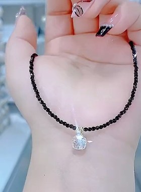 黑色串珠水晶方形锆石吊坠项链轻奢高级小众气质锁骨链时尚颈链女