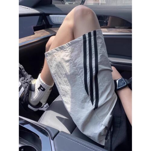 特大码300斤美式三条杠速干休闲短裤男女夏季薄款透气宽松沙滩裤 - 图0