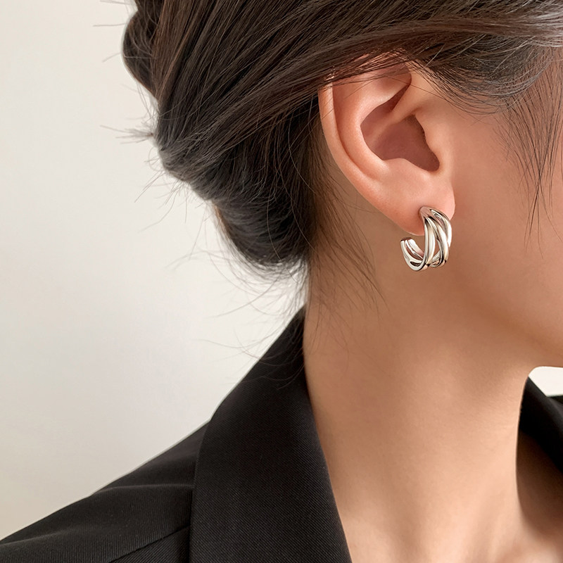 999银缠绕耳钉女小众设计耳环2025新款爆款轻奢高级感养耳洞耳饰,淘宝优惠券,粉丝福利购,淘宝优惠卷