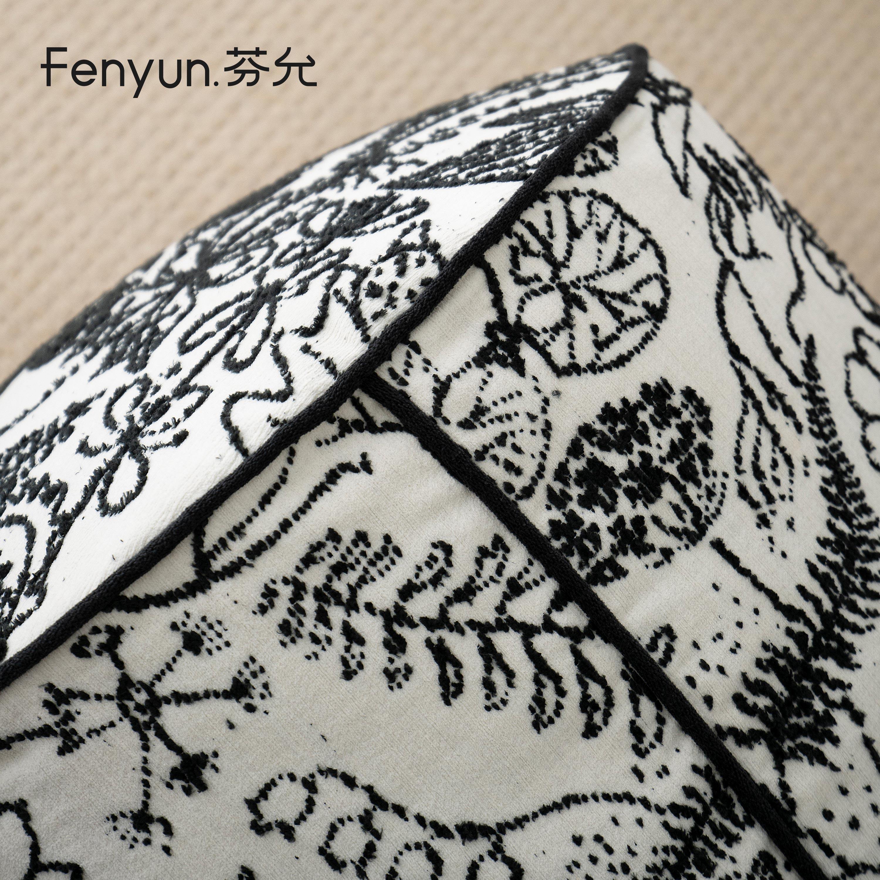 芬允【法式】黑白色复古蒲团坐垫地上榻榻米坐垫别墅立体肌理坐墩