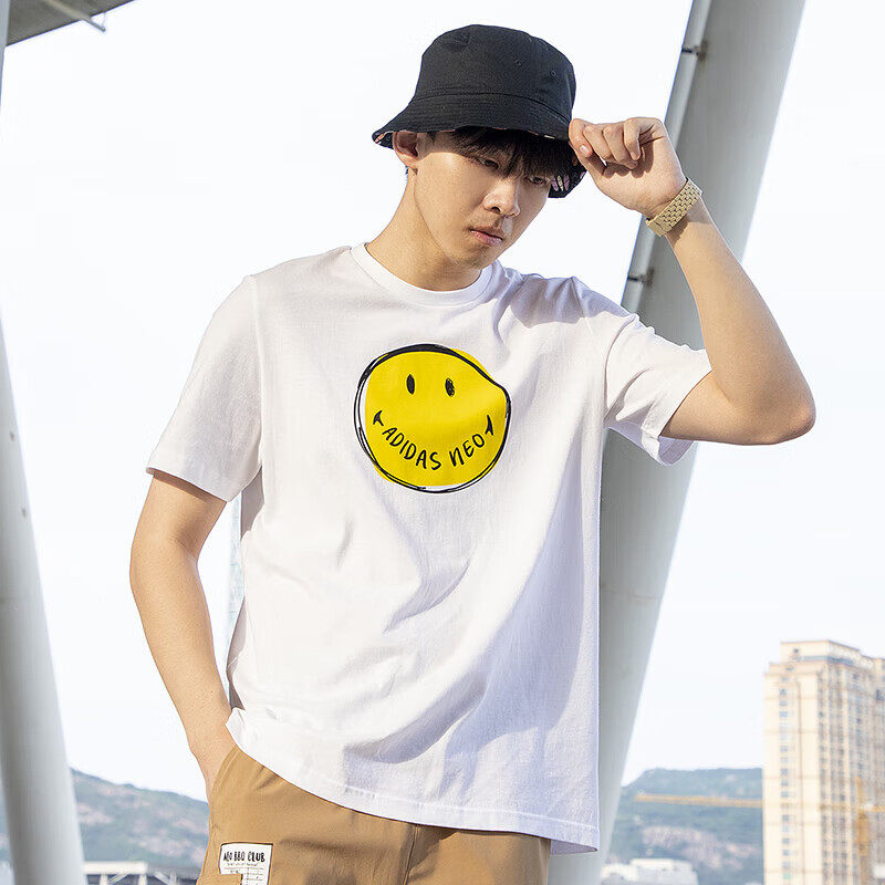  FashionFever运动T恤