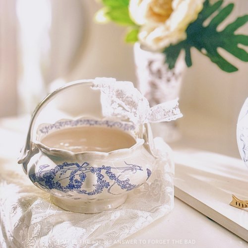 景德镇陶瓷手提果篮耐高温全手绘釉下彩青花花卉创意家用提篮花器 - 图1