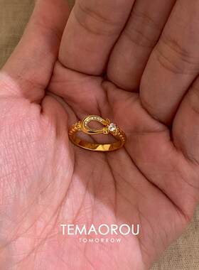 法式时尚摩登感马蹄扣金色戒指女