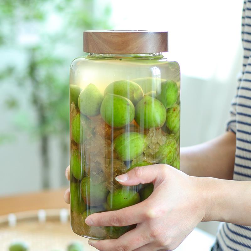 One-way discharge sparkling wine tank, bayberry green plum soaking wine bottle, food-grade fruit wine fermentation tank, glass sealed tank, wine bottle