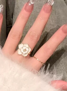 人间富贵花~黑色山茶花戒指女ins高级感轻奢法式小香风温柔气质潮