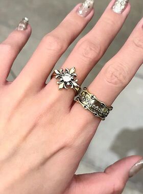 中古十字架宇宙宽版戒指女轻奢复古做旧鸢尾花独特简约食指戒指环