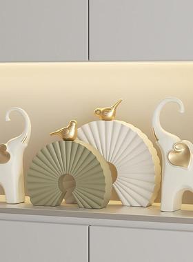 创意招财大象摆件现代轻奢客厅电视柜酒柜家居装饰品乔迁新居礼物