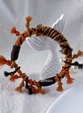 藏式编织手绳手工制品纯手工编织原创设计手链饰品穿搭搭配卡其色