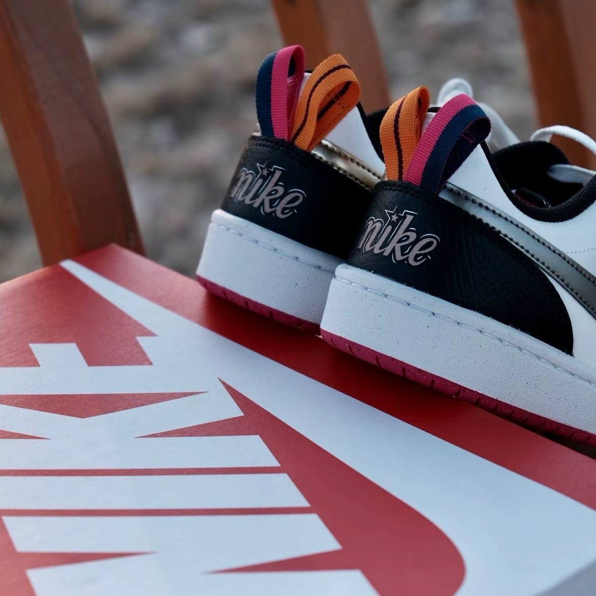 Nike Court Borough Low 2 SE1 (GS) 皮革低帮休闲板鞋DJ0040-100,淘宝优惠券,粉丝福利购,淘宝优惠卷